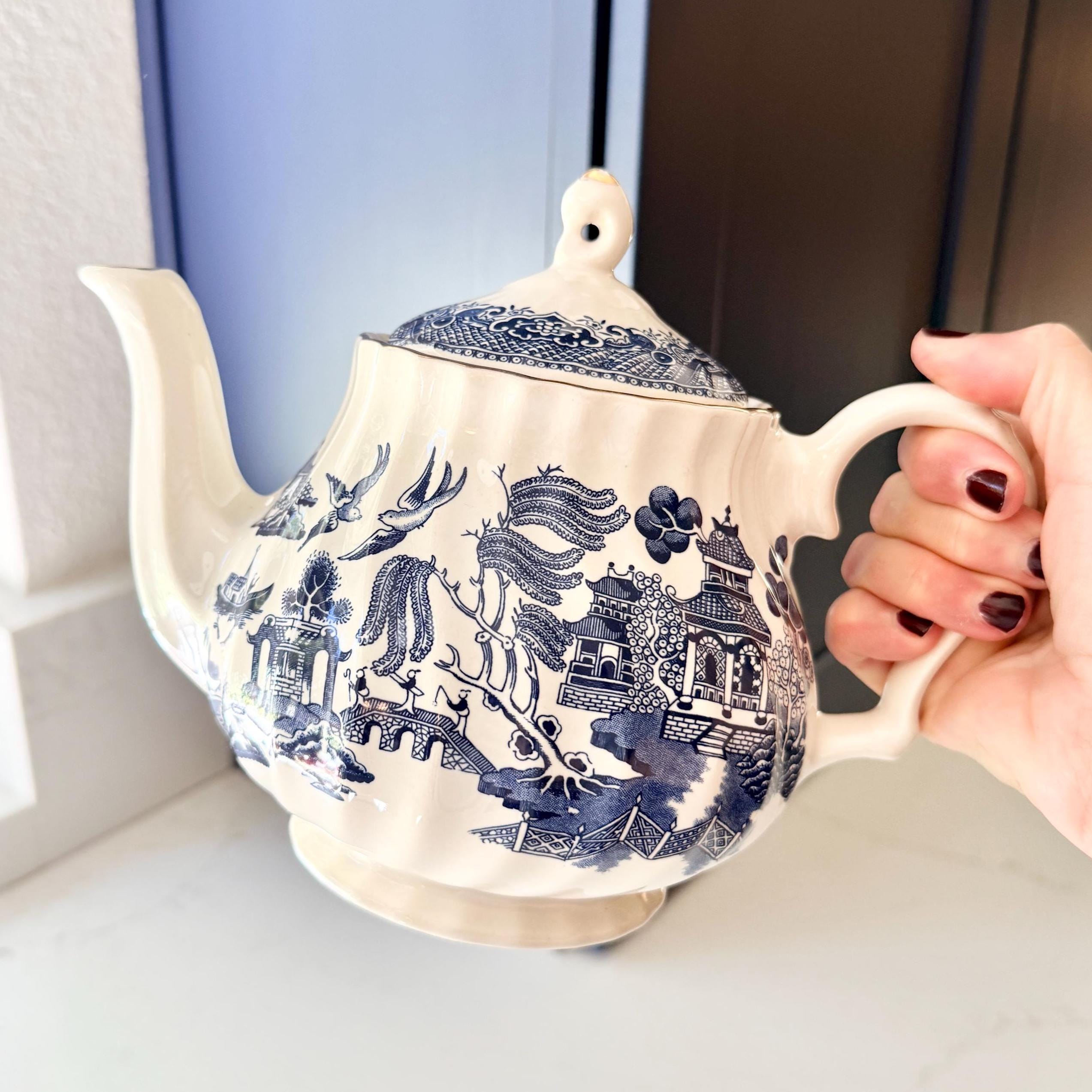 Chelsea Pottery - Etsy