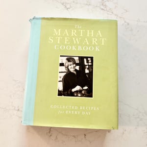 1995 The Martha Stewart Cookbook - Vintage Cookbook - Collectible