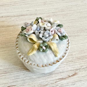 Vintage Porcelain Ring Box. Small Floral Trinket Dish. Mother&#39;s Day Gift. Spring Decor