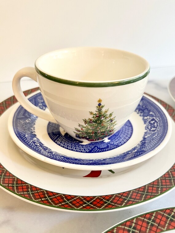 Vintage clearance christmas dishes