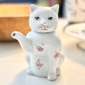 Lucy Cat Porcelain Creamer: Chinese Teapot, Cat Lover Gift