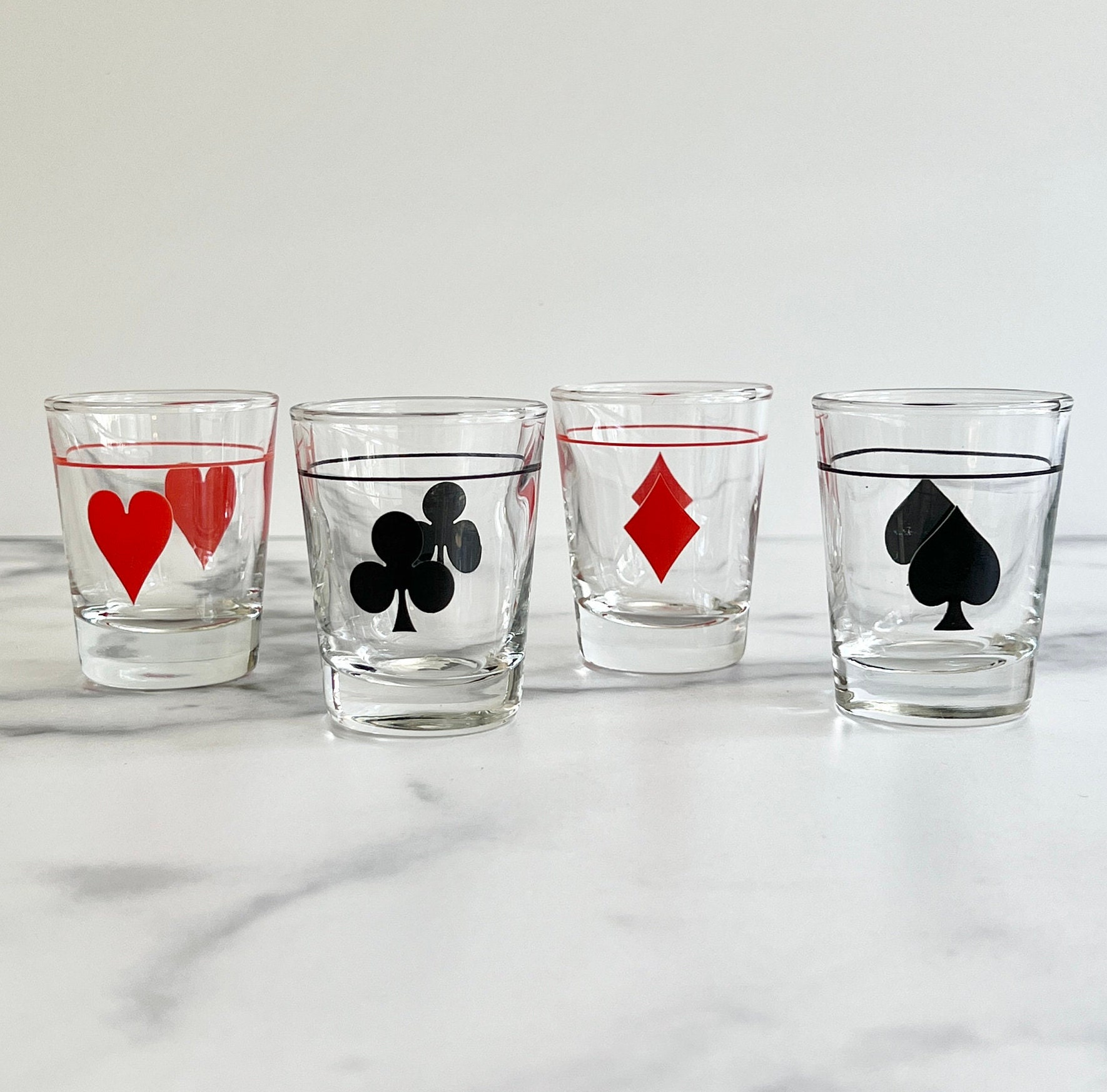 Playing Card Suits Shot Glass Set Gift Gifts Idea Ideas For Poker Players Hearts Spades Diamonds Clubs Shotglasses 4 Piece Set Collectible Novelty Barware Keepsake 1.5 Ounce Shots Shooter Shotglass