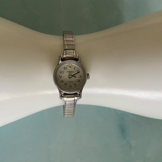 Women's timex stretch store band watches