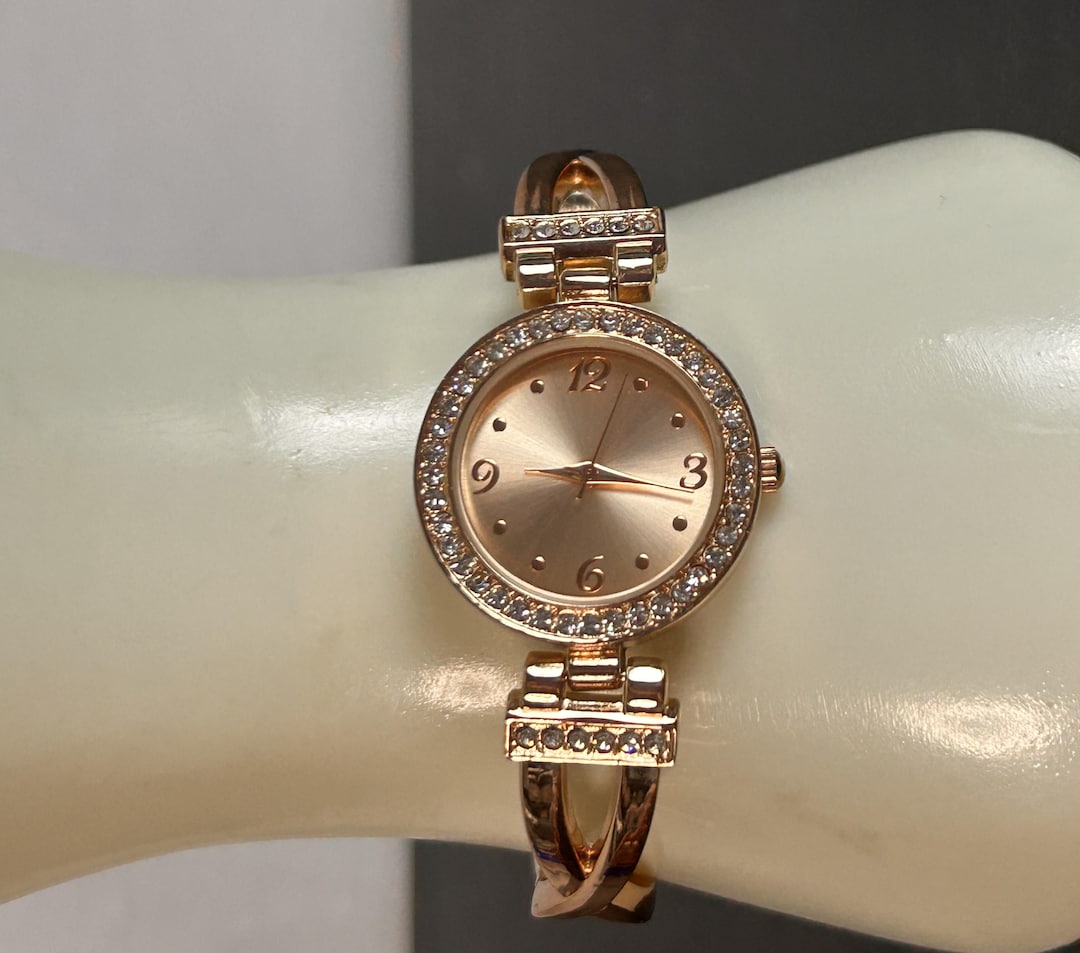 New Women Stainless Steel Rose Gold Dress Watche