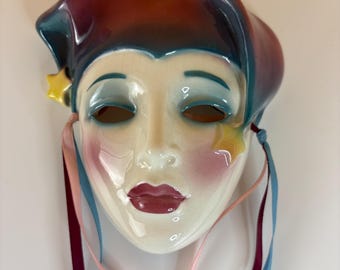 Máscara de cerámica vintage de bufón femenino para decoración de pared