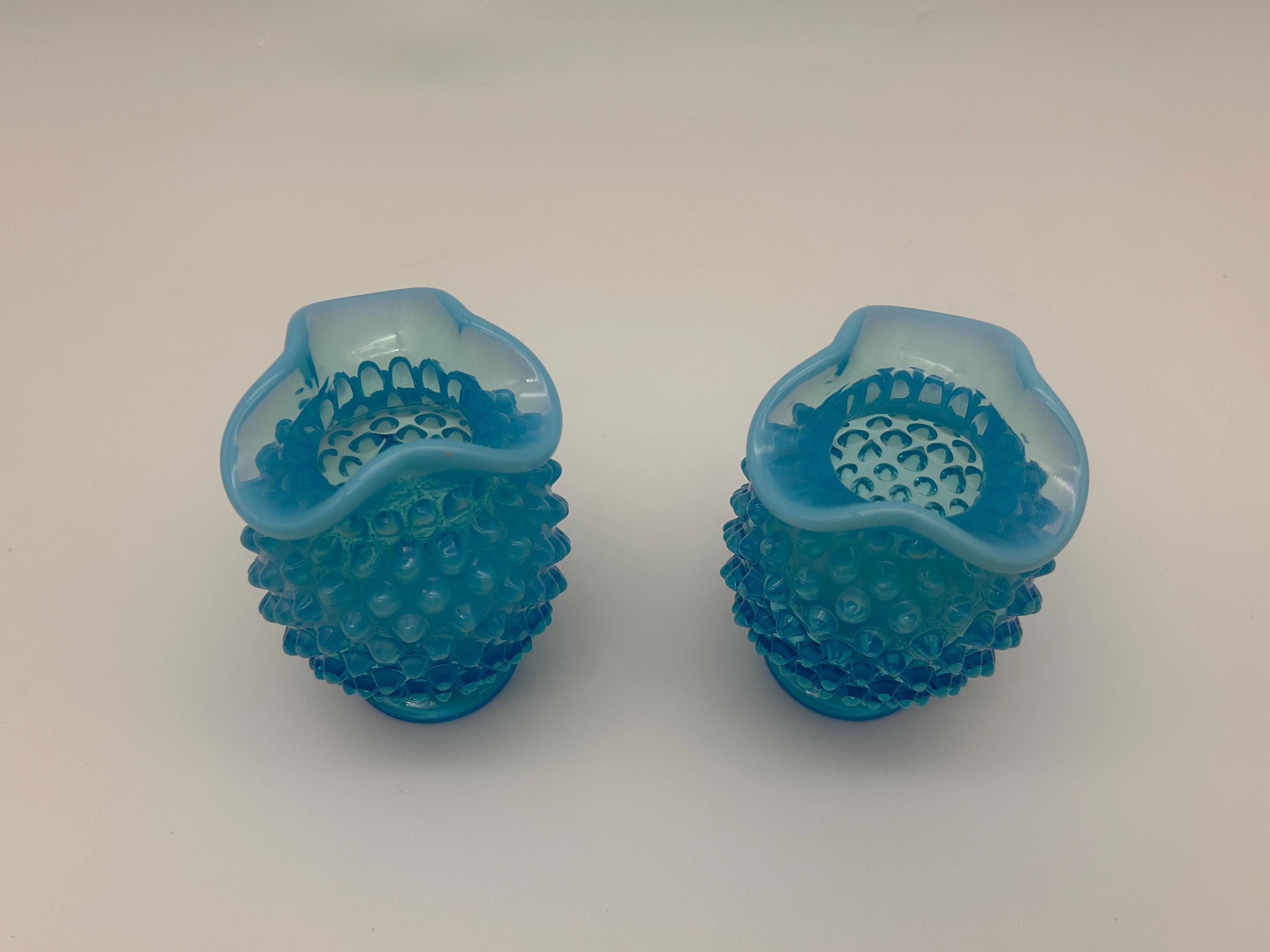 ヴィンテージ フェントン ブルー ホブネイル花瓶（別売り） - 残り1点