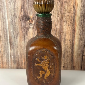 ヴィンテージレザーラップボトルデキャンタ ライオン中世デザイン