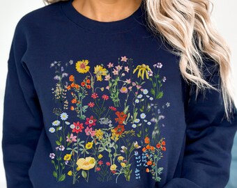 Flower Sweatshirt, Wild Meadow Flower Sweater, Floral Sweatshirt, Nature Lover Sweater, Spring Concept Shirt, Gardener Botanical Shirt