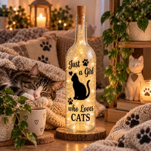 Cat Lover Gift for Her, Cat Mum Gift, Cat Lady Birthday Gift, Just a Girl Who Loves Cats LED Light Up Bottle BO067