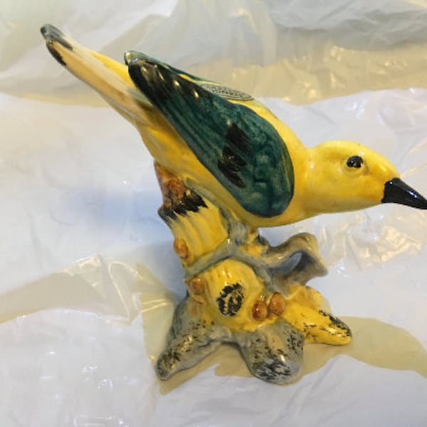 Vintage Stangl Pottery Birds Yellow Kentucky Warbler #3447 looks great signed GJ on bottom