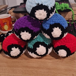 Gehaakte Pokéballs