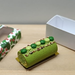 Miniatur-Weihnachtsscheit mit Pistazien im Maßstab 1:12, für Puppenhaus, Miniaturvitrine, Diorama