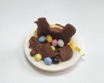 Miniature chocolate Easter hen, broken in a plate, scale 1/12, for diorama, dollhouse, miniature showcase