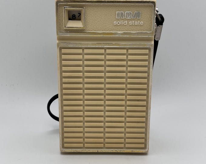 Soundabound Vintage RCA AM Transistor Radio, Model RZG104Y. Restored! Works! - Etsy