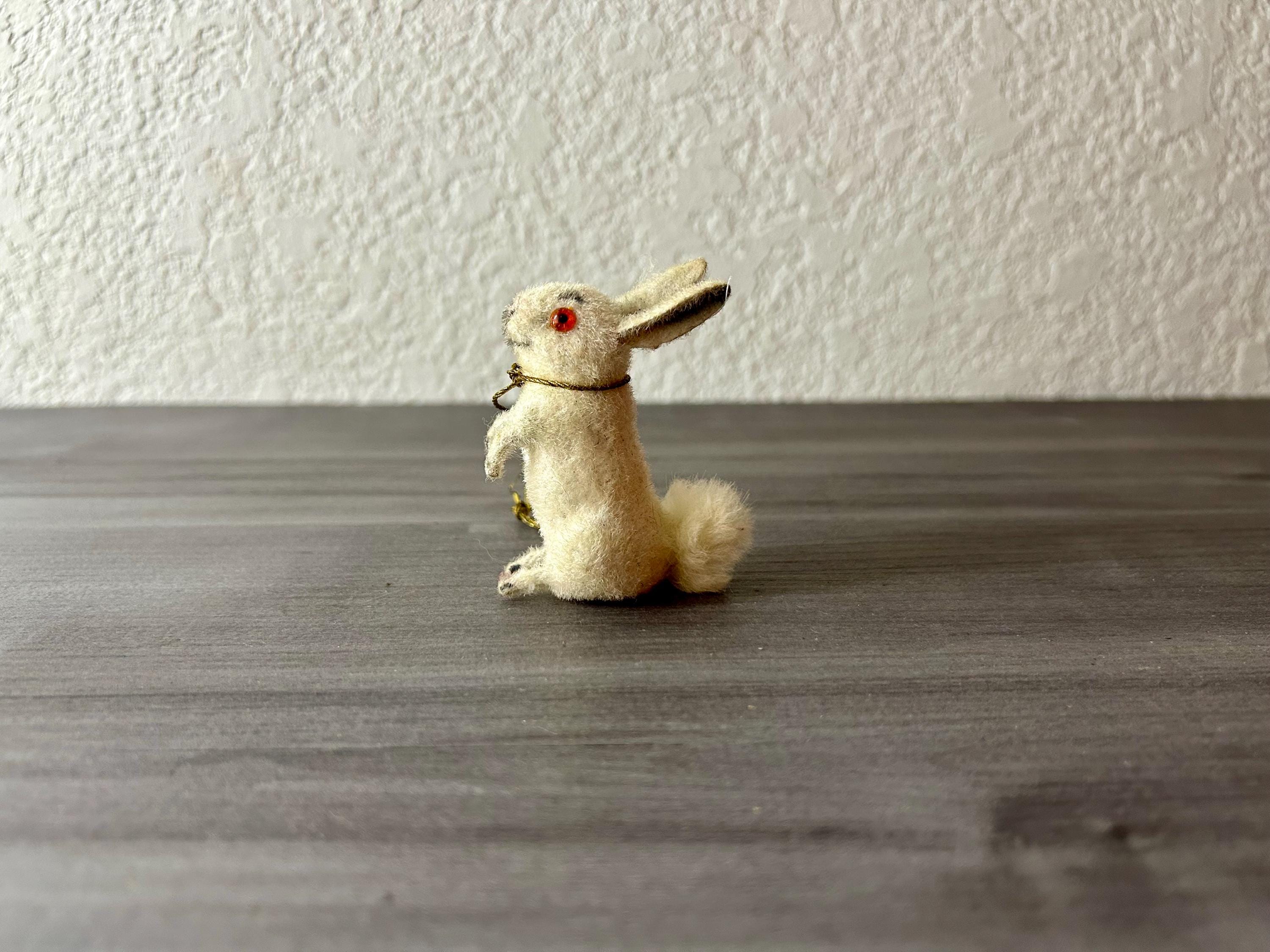 アンティーク うさぎ　Kunstlerschutz ワグナー　西ドイツ　② アンティーク 白うさぎ Kunstlerschutz社 ワグナー 西ドイツ