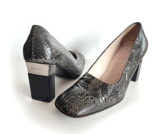 CHANEL Snakeskin Pumps With Back Detail Square Toe Block Heel Authentic CC Loafer Pumps Made In Italy Eu37