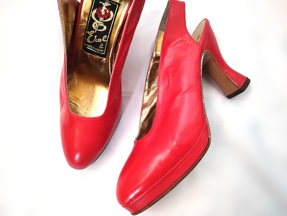 Vintage Red Leather Slingback Platform Pumps Mid-High Chunky Heeled Handmade Pumps 70s 80s 90s Pumps