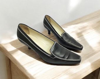 TOD'S Vintage Black Leather Kitten Heel Pumps, Pointed Toe White Stitching Classic Pumps 90's 00s Y2k Designer Pumps Made In Italy