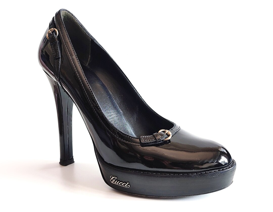【美品】Gucci ブラックエナメルポインテッドトゥハイヒール　23cm il_1080xN.6005953922_8s7t.jpg
