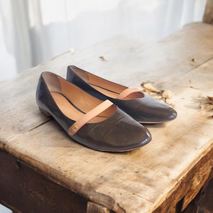 LOUIS VUITTON Vintage Mary Janes Ballet Flats LV Logo Brown Patent Leather Ballet 90&#39;s 00&#39;s Y2k Designer Flat Shoes Made in Italy Eu37/Us6.5