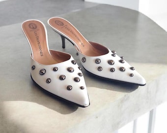 LES TROPEZIENNES Vintage White Leather Pointy Mules Made in Italy 90's 00's Y2k Pumps Eu37-Us6.5-Uk4