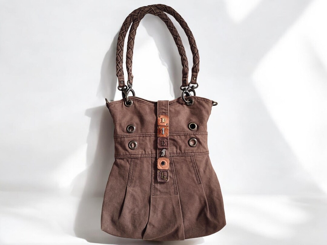 00’s archive Y2K DIESEL messenger bag Diesel Men Y2K 00S Archive Messenger Bag Shoulder 34x7x30cm