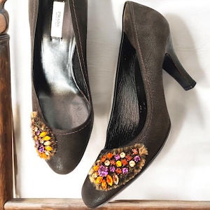 PRADA Vintage Brown Leather Pumps With Stone&Feather Buckle Made In Italy 90s 00s Y2k Designer Pumps Eu37/Us6.5/Uk4