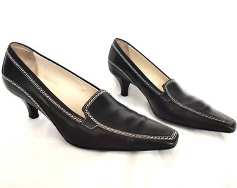 TOD'S Y2k Vintage Black Leather Kitten Heel Classic Pumps, Pointed Toe White Stitching Detail Pumps Made In Italy Us6.5/Eu37, 90's 00s Pumps