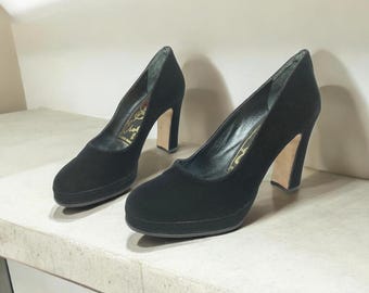 Escarpins à talons hauts noirs vintage des années 80 et 90, escarpins fermés à bout rond en faux suède, chaussures faites main inutilisées Us6/Eu36/Uk3.5