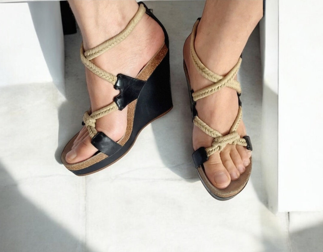 Jil Sander Leather T-Strap Kitten-Heel Sandals - Bergdorf