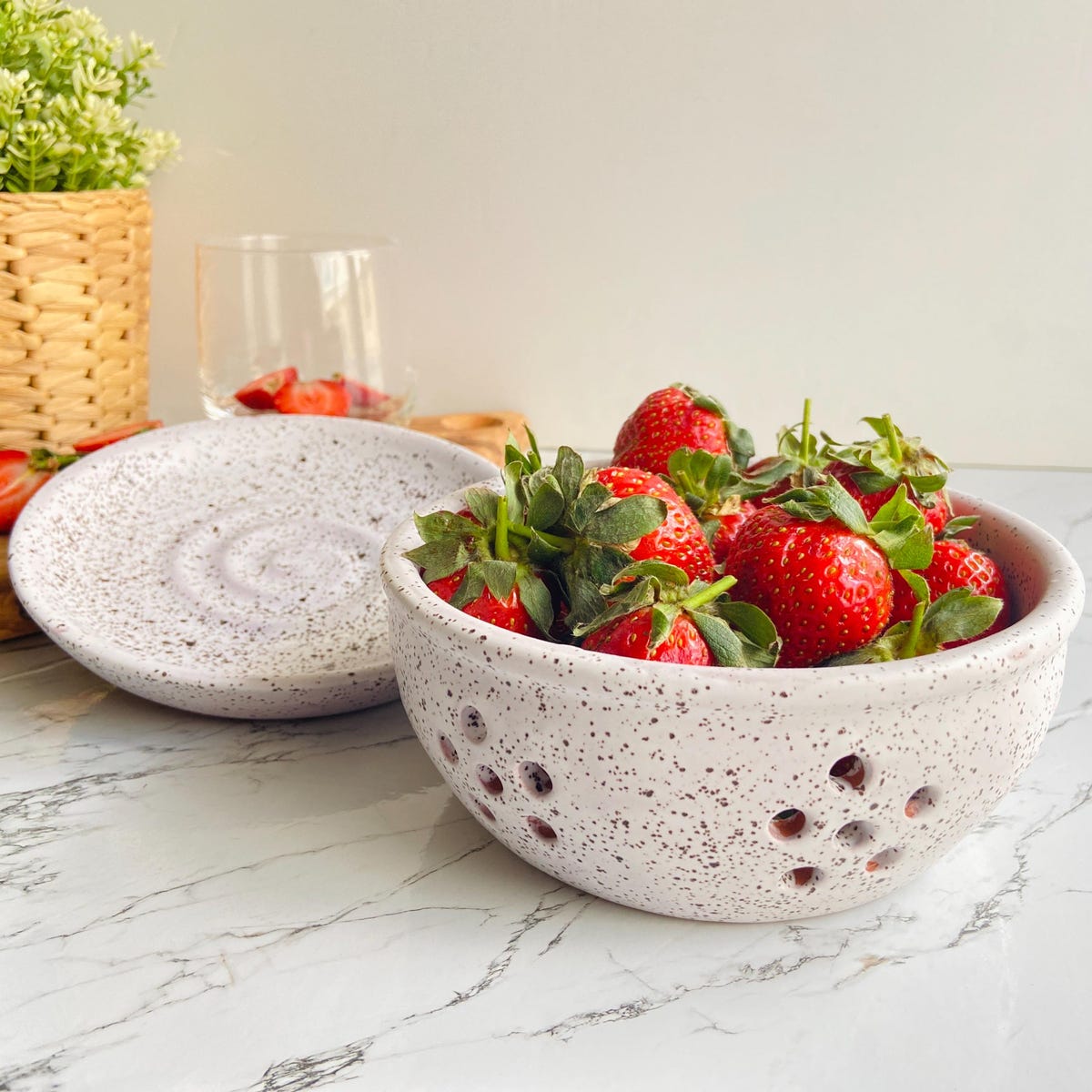 Speckled Ceramic Fruit Bowl, Pottery Berry Colander With Drip Tray, Strawberry Strainer, Rustic Farmhouse Kitchen Bowl, Unique Home Gift - Etsy