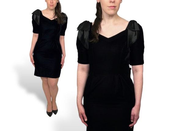 Black Velvet 80s / 90s Vintage Formal Dress Big S… - image 1