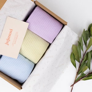 Women&#39;s soft pastel solid color organic cotton socks, Men&#39;s socks, Minimal comfortable cute socks, Basic crew socks box