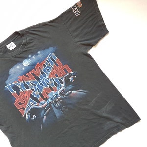 Vintage 90&#39;s Lynyrd Skynyrd 20 Years Anniversary Dixie Original T Shirt size XL (W 24 x L 28.5)