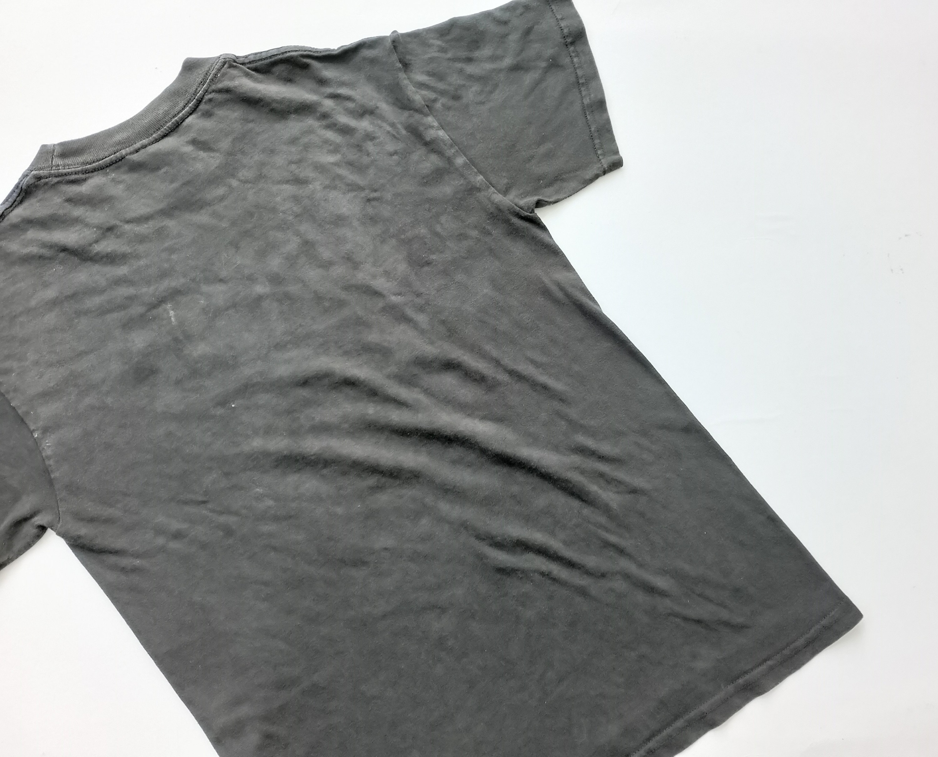NIRVANA Y2K 2003 VESTIBULE GLDAN XL ラスト1 NIRVANA 2003 VESTIBULE GILDAN X-LARGE | 古着himekichi