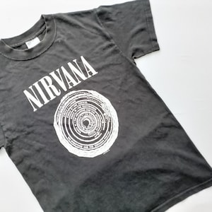 ヴィンテージ ニルヴァーナ ヴェスティビュール Tシャツ 公式新品】NIRVANA - IN UTERO VINTAGE COLLAGE STONEW