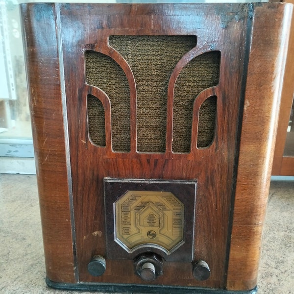 Philips 637 U, valves, vintage, Italy, 1950, tuner, FM, AM, speaker, piece of technology history, timeless classic