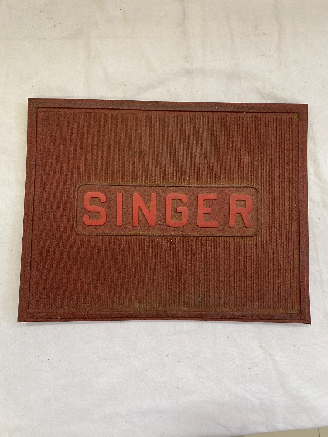 Singer Sewing Mat Vintage Singer Sewing Machine Mat Comfort and Precision for Your ...