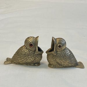 Coppia porta stuzzicadenti vintage in ottone a forma di uccelli – 6x2,5x5 cm – Decorazione retrò da collezione