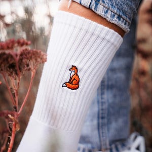 Fuchs Socken für Tier Fans • Bestickte Bio-Baumwolle Sportsocken für Damen & Herren • Lustige Tennissocken mit Natur Motiv