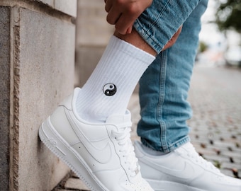 YinYang socks for yoga fans • Embroidered organic cotton sports socks for women & men • Fun tennis socks with a spiritual motif