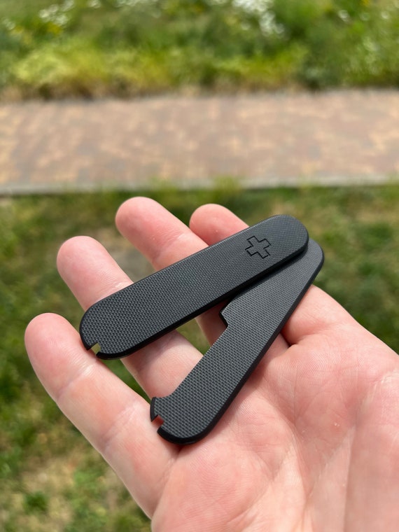 Victorinox 91mm/91mm plus G10 Scales Black