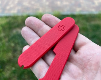 Victorinox 91mm/91mm plus G10 Scales Red