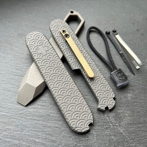 Victorinox Titanium scales 91mm plus seigaiha Clip version Br