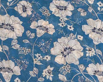 Tissu crêpe de soie à motifs floraux