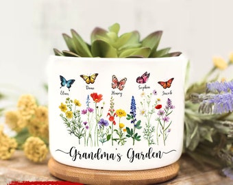 Personalized Grandma's Garden Mom's Garden Mini Plant Pot With Kids Names, Custom Butterflies Plant Pot, Mother's Day Gift for Grandma Mom