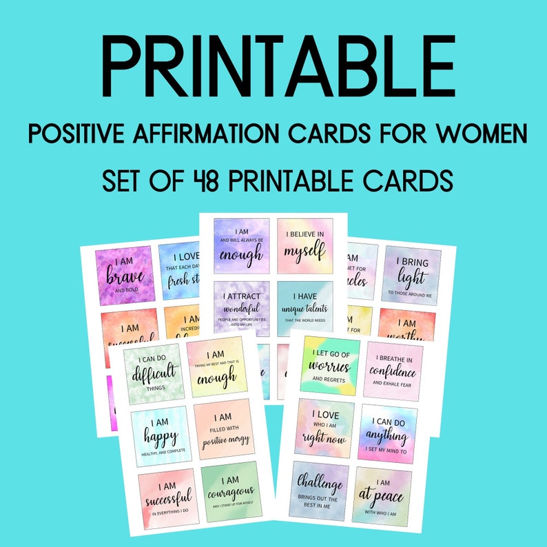 K&ouml;nnte beinhalten: Set mit 48 druckbaren Affirmationskarten f&uuml;r Frauen. Die Karten zeigen Aquarellhintergr&uuml;nde mit positiven Affirmationen wie "Ich bin mutig", "Ich bin genug", "Ich glaube an mich", "Ich bin gl&uuml;cklich", "Ich bin erfolgreich", "Ich bin mutig", "Ich lasse Sorgen los", "Ich atme Zuversicht ein", "Ich liebe, wer ich jetzt bin", "Ich kann alles tun", "Ich bin in Frieden" und "Herausforderungen bringen das Beste in mir zum Vorschein".