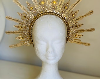 Golden halo pendant and rhinestone crown, Goddess headpiece, photoshoot props, spiked headband, sun halo, met gala costume, maternity