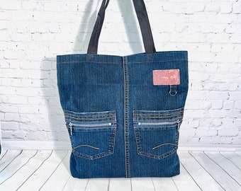 Einkaufstasche Shopper aus Jeans Upcycling, mit dem Einkaufsbeutel auf den Wochenmärkten ressourcenschonend einkaufen