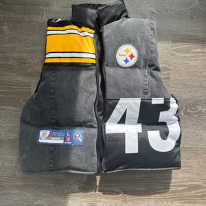 Puffer Vest, Sports Puffer Vest, Custom Vest, Upcycled Vest, women’s best, Custom Sports Vest, men’s vest
